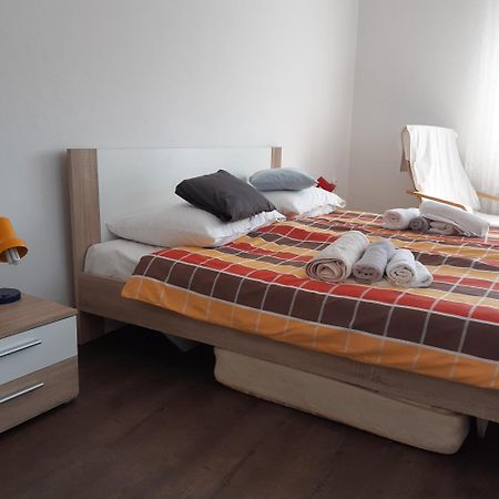 Ferienwohnung Sunny Sukošan Exterior foto